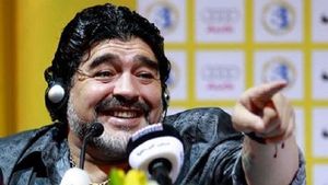 FOTO + VIDEO Arabul Maradona! Fostul fotbalist argentinian s-a "camuflat" la Ziua Națională a Emiratelor Arabe Unite