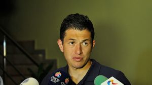 Prepeliță, neafectat de egalul cu Astra: "Important e să luăm noi campionatul la final" Mijlocașul așteaptă oferta Stelei: "Vreau să rămân aici"