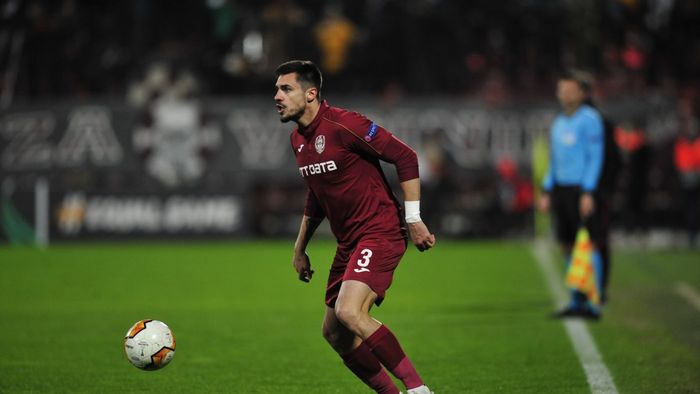 Andrei Burcă s-a accidentat în Sevilla - CFR Cluj! „Sper să nu fie grav!” Ce zice despre eliminarea din Europa League. „Ne-a căzut cerul în cap!”