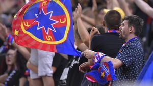 Fără precedent! Conducerea lui FCSB a cedat presiunii fanilor și a ieftinit biletele pentru meciurile din Conference League. Cât costă acum un tichet de acces în peluză