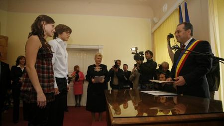 FOTO / CFR-iștii au sărbătorit egalul cu Chelsea la nunta lui Dubarbier!