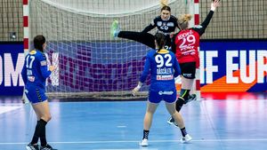 SCM Rm. Vâlcea, nemulțumită de arbitrajul din jocul cu Rapid! „Categoric, am fost dezavantajați”! VIDEO