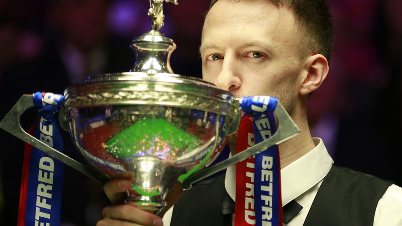 "Începe era lui de dominație" | Judd Trump a câștigat titlul mondial într-o finală cu 11 break-uri de peste 100 de puncte, iar legendarii Stephen Hendry și Ronnie O'Sullivan s-au întrecut în complimente la adresa lui