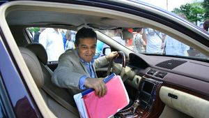 Becali este confirmat de unul din acționarii lui Dinamo: "Gigi știe ce spune, există datorii către ANAF!" Suma datorată de "câini" 