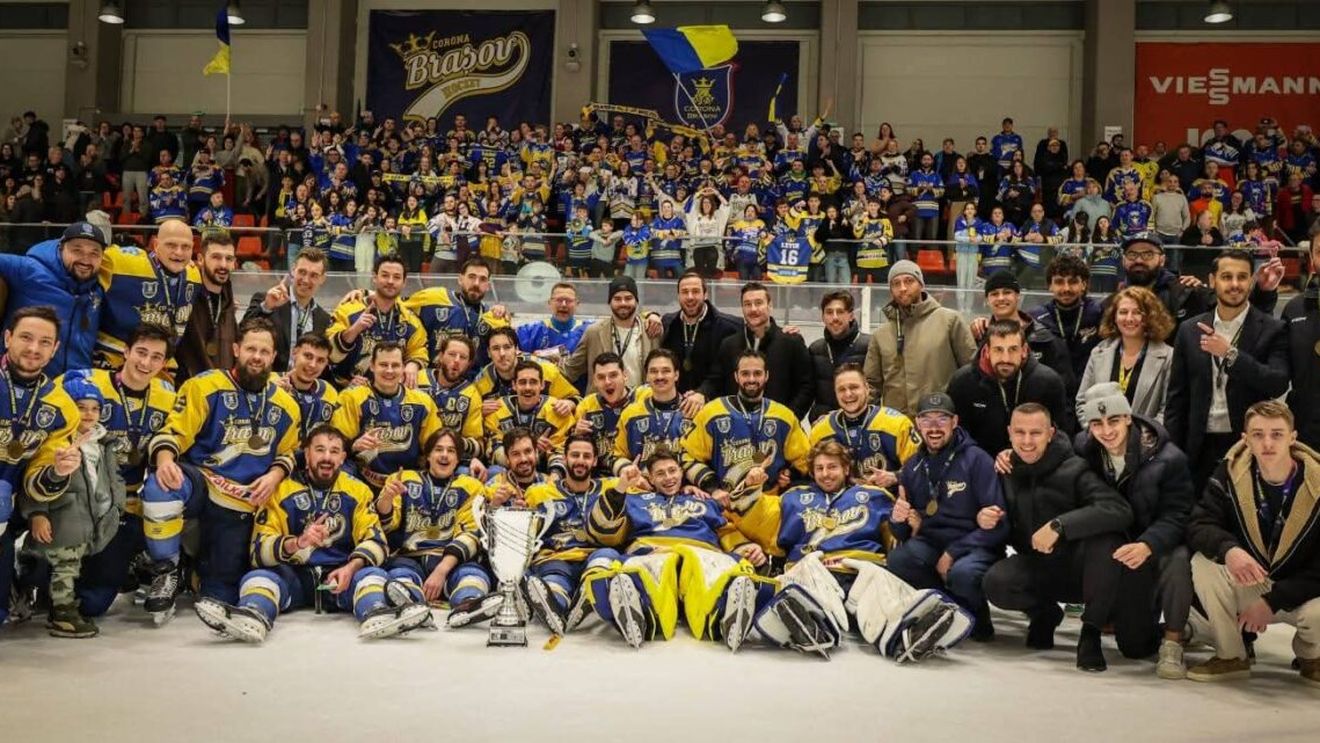 Corona Brașov a câştigat pentru a cincea oară Cupa României la hochei pe gheață, 3-0 cu Steaua! Radim Valchar, MVP-ul Final Four-ului de la Brașov