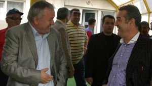 De ce e sigur Porumboiu că jucătorii de la Vaslui nu vor ajunge gratis la Steaua: Omul de afaceri se bazează pe un gentleman agreement cu Gigi Becali