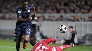 Cissokho, out pentru Lyon în meciul cu Schalke