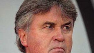 Hiddink: "Mă bucur că avem ocazia să întâlnim o echipă precum România"