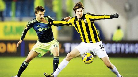 Loviți cu "scorul periculos"!** Vitesse Arnhem este singura echipă din Olanda care a învins-o pe Ajax de două ori în acest sezon