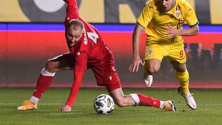 „Lunetistul” George Pușcaș, „țintit” într-o zonă sensibilă. Cum a fost tratat în tribune atacantul naționalei | FOTO