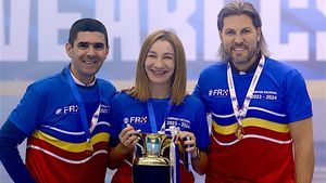 „Nu l-aș fi schimbat pe Adi Vasile”. Fostul mare handbalist o vede favorită pe CSM București în dubla cu Rapid