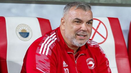 Cosmin Olăroiu își face dream-team în Emiratele Arabe Unite. După Alcacer și Pjanic, tehnicianul român a mai dat o lovitură de răsunet