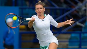 LIVE BLOG | Deja vu de COȘMAR în sferturi la Eastbourne! Halep a fost invinsă de Wozniacki după ce a condus cu set și 3-0, la fel ca în finala de la Roland Garros! Simona ratează o nouă ocazie de a deveni lider mondial