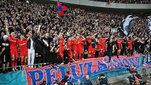 Fanii FCSB nu s-au ferit de cuvinte când au fost întrebați de scoțieni ce vor face la meciul cu Aberdeen