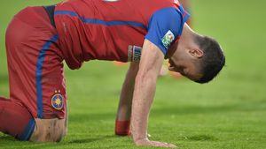 Reghecampf spune că a descoperit încă un fundaș central: "E puternic, ne-ar putea ajuta"