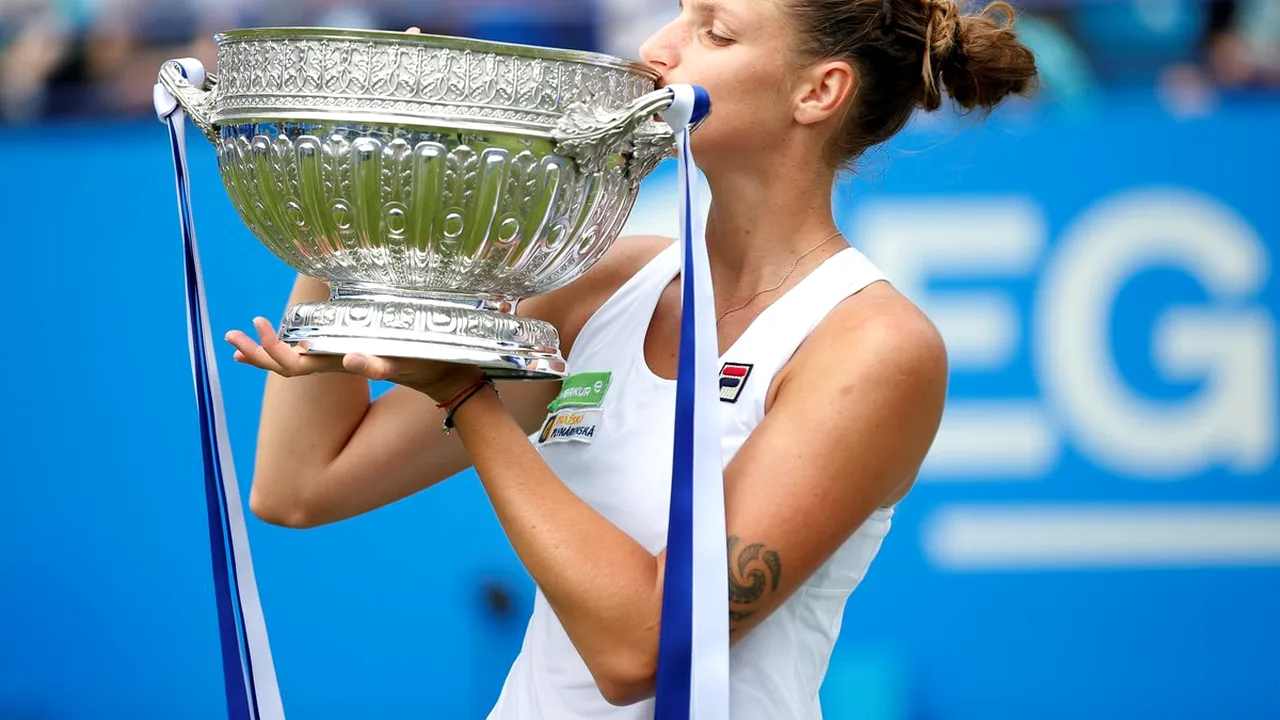 Karolina Pliskova a câștigat turneul de la Eastbourne! Victorie în minimum de seturi în finala cu Wozniacki