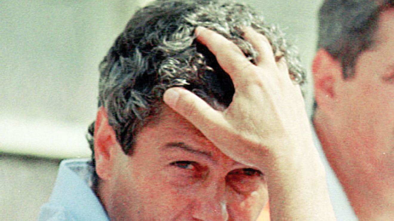 Lucescu: „Să plec din țară?" / Ceaușescu: "Da, pleacă!"