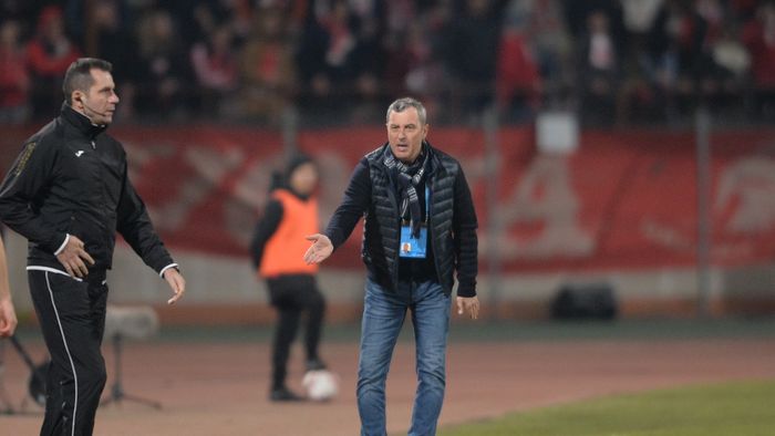 Rednic poate să și zâmbească după meciuri! "Puriul" cere răbdare și încredere pentru a scoate Dinamo din criză și anunță schimbarea sistemului: "E clar că voi juca așa!"