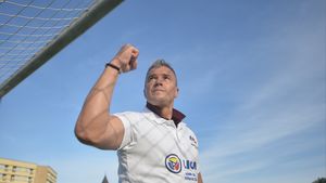 Fiecare idol are idolii săi. Daniel Pancu a dezvăluit ce fotbaliști l-au cucerit la începutul carierei: "Am văzut acel meci pe un televizor alb-negru, cu purici, dar golul îl ținem minte cu toții"