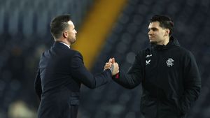 Decizia lui Barry Ferguson în cazul lui Ianis Hagi. Antrenorul lui Rangers s-a convins de român și a stabilit asta pentru meciul cu Motherwell