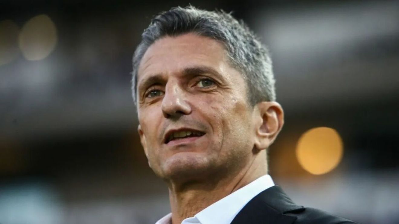 Răzvan Lucescu a dat lovitura după patru înfrângeri la rând! Scor categoric și revenire în fruntea clasamentului din Qatar