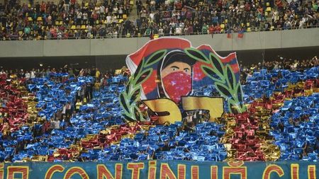 Interes tot mai mare pentru derby-ul FCSB - Dinamo! Câte bilete au vândut roș-albaștrii și câți „câini” vor fi la meci
