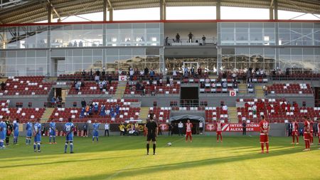 VIDEO | Plouă în vestiarele noii arenei din Arad! Firma constructoare: ”Este posibil să se fi și greșit ceva”