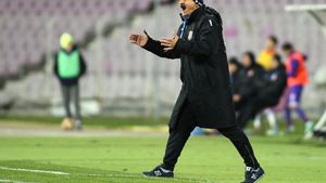 DECLARAȚIA ZILEI | Ionuț Popa a luat peste picior campania pornită de Dinamo împotriva arbitrajelor: "Am văzut filmulețul ăla deocheat..."