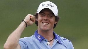 N-a făcut asta și cu "idolul" Djokovic. Cel mai sportiv dintre membrii trupei One Direction trece la nivelul următor: a muncit pentru Rory Mcllroy și îl va urca pe scenă pe nord-irlandez