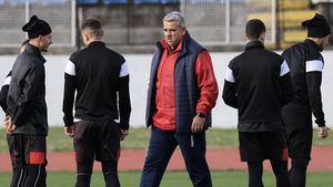 Alexandru Pelici, executat la CSM Unirea Alba Iulia, deși echipa e lider în Liga 3! Favoritul să-i ia locul visa, de curând, să antreneze în prima ligă