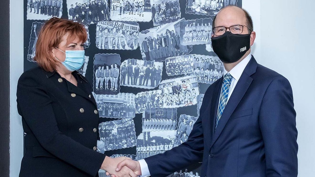 Campionatul Mondial FIBA din anul 2027, la masculin, la arena Arcul de Triumf? Carmen Tocală: „E o variantă de rezervă după modelul Franței" | SPECIAL