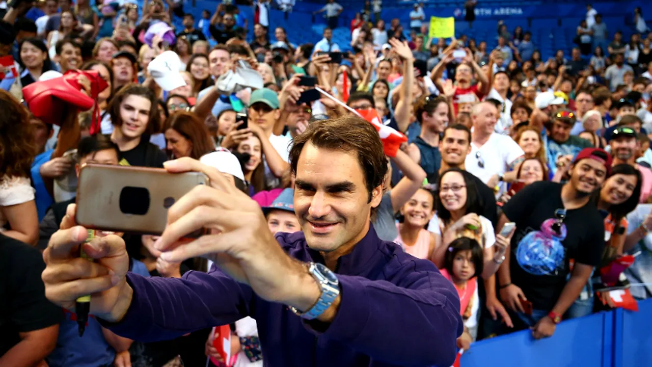 FOTO SUPERB | Extraterestrul Federer a umplut tribunele la antrenamentul de la Hopman Cup. Roger își pregătește revenirea după o pauză de 6 luni