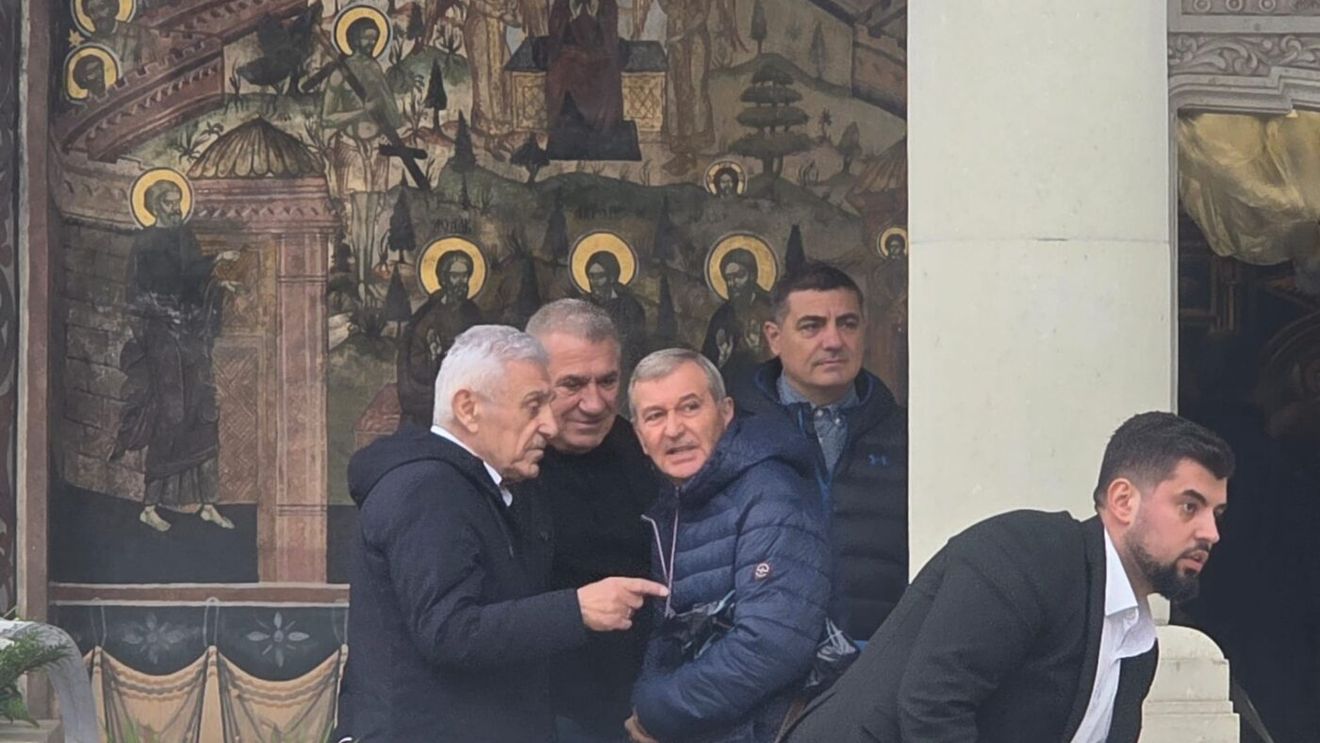 Azi are loc înmormântarea lui Viorel Păunescu, la Cimitirul Bellu. Fostul președinte al Stelei, condus pe ultimul drum de apropiați