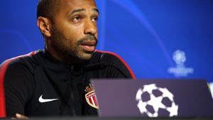 Henry revine în Spania: "Este o onoare pentru mine să stau lângă el"