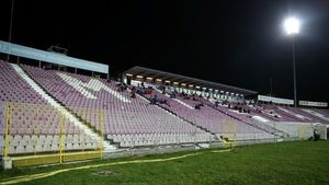 Singuri acasă! Numărul de spectatori la meciurile lui ACS Poli a scăzut de 45 de ori în turul Ligii 1!