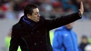 Mihai Costea a făcut circ la meciul cu Brașov, Ilie Stan încearcă să-l acopere!** Uite cum a comentat incidentul!