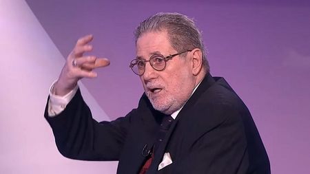 Cornel Dinu, atac fără milă după Rapid - Dinamo: „Mă trec fiorii când îl văd la TV! L-au adus direct de la carnaval”