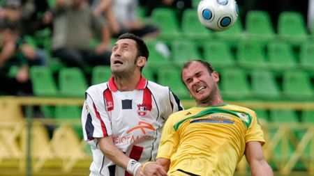 Porumboiu îl lasă pe Viorel Hizo fără încă doi jucători!** Pavlovic și Milisavljevic, victimele mafiei impresarilor