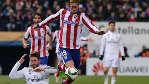 Real și Atletico vor avea interdicție la transferuri în următoarele două perioade de mercato. "Galacticii" dezmint informațiile apărute în presa spaniolă