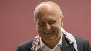 Italianul care a cucerit titlul în România e la picioarele lui Dan Șucu: „Extraordinar! Are o inteligență remarcabilă”