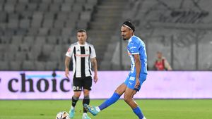 Strigătele peluzei la „U” Cluj - Universitatea Craiova 1-1: legiunea refuzaților versus fantomele lui Bancu, Mitriță și Baiaram, un Jador cu bentiță! SPECIAL