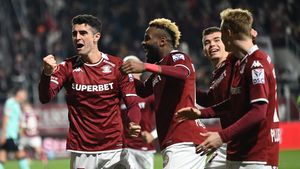 Rapid București – UTA Arad 2-0, în etapa 16 din Superliga. Victorie pentru echipa „alb-vișinie”, care urcă, provizoriu, pe locul 5