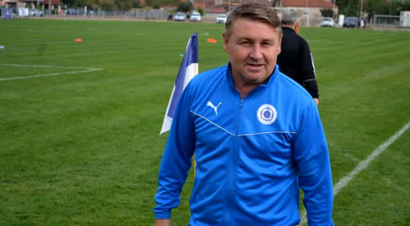 Gheorghe Ghiț a demisionat de la Crișul Sântandrei, însă a figurat ca antrenor, în raportul de joc, și la următorul meci: ”Este o situație care se perpetuează și nu este în regulă”