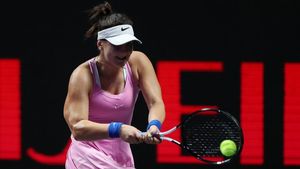 "Dacă jucam cu Simona, ok, dar cu Pliskova nu mă retrag!" Dialog incredibil al Biancăi Andreescu cu antrenorul, la on-court coaching: n-a vrut să cedeze, deși s-a accidentat la genunchi