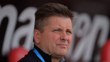 ProSport, confirmat! Dușan Uhrin a părăsit Dinamo. Antrenorul ceh a plecat în această dimineață din Romania + Prima reacție| EXCLUSIV