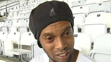 VIDEO Drama care l-a împins spre retragere pe Ronaldinho!** Imaginea după care i-au dat lacrimile: "Nu am vrut să mai joc fotbal când am aflat"