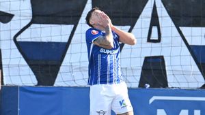 Oviedo negociază transferul lui Alexandru Ișfan de la Farul Constanța