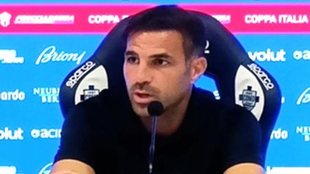 „Bravo vouă!” Fabregas s-a enervat și l-a atacat iar pe Chivu, după „cel mai prost meci al anului”