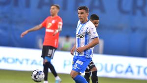 Lovitura ultimei zile de mercato: Dan Nistor a plecat de la Universitatea Craiova, dar a rămas în Superliga! Cu cine a semnat mijlocașul