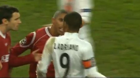 Luiz Adriano vorbește pentru prima dată după ce a dat cel mai rușinos gol din istoria Ligii!** 'Nu am văzut ce s-a întâmplat' Cum explică momentul care i-a lăsat pe toți mască